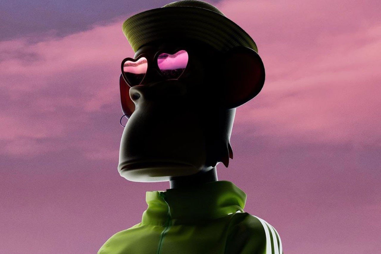 club de monos náuticos, cómic punk de bóveda de píxeles y nft de gmoneys para adidas, mono con gafas de corazón y una blusa verde
