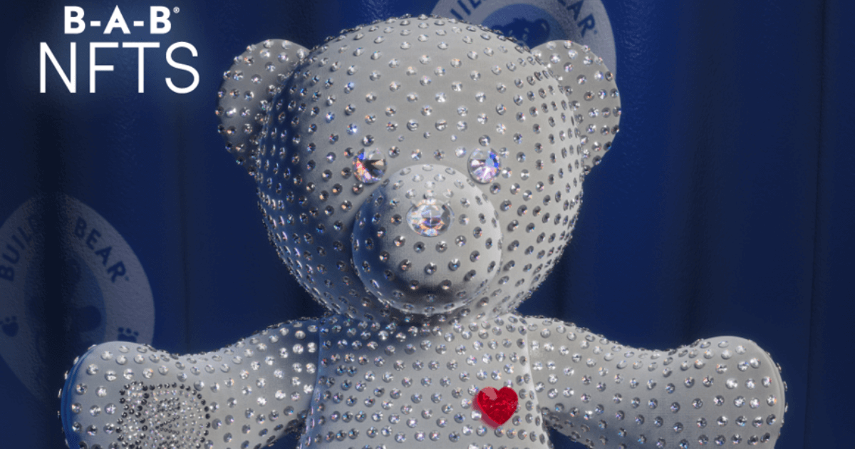 una foto de un oso de taller de construcción de osos con cristales de swarovski