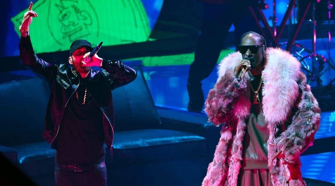 Eminem y Snoop Dogg en vivo durante los MTV Video Music Awards